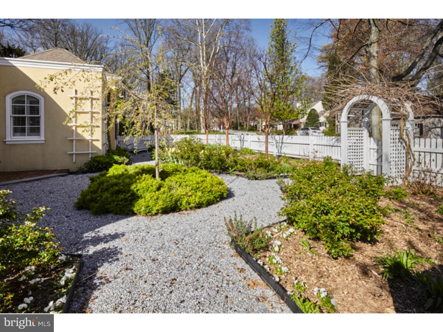 300 Valley Place Wayne, PA 19087 - Photo 2 of 25 Garden