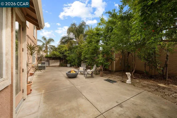 a view of garden with patio