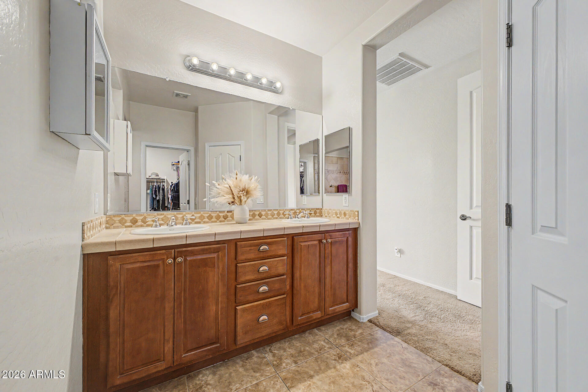 5404 West Coles Road Laveen, AZ 85339 - Photo 13 of 29 13- 5404 W Coles, Laveen, AZ85339