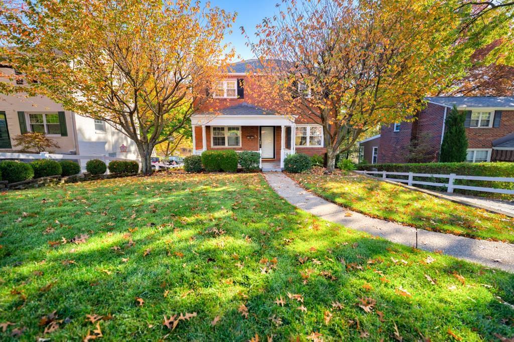 34 Robinhood Road Pittsburgh, PA 15220 - Photo 1 of 18 Gallery Image 1