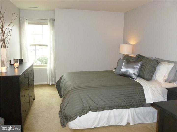 246 Tavistock Road Cherry Hill, NJ 08034 - Photo 8 of 11