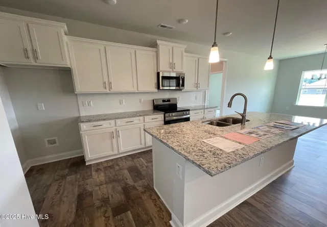 $400,050 | 104 Brighton Street, La Grange, NC 28551