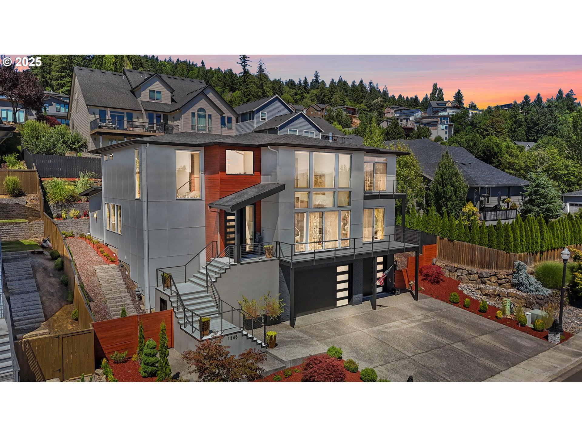 1345 North R Street Washougal, WA 98671 - Photo 2 of 46 a terrace with outdoor seating and city view