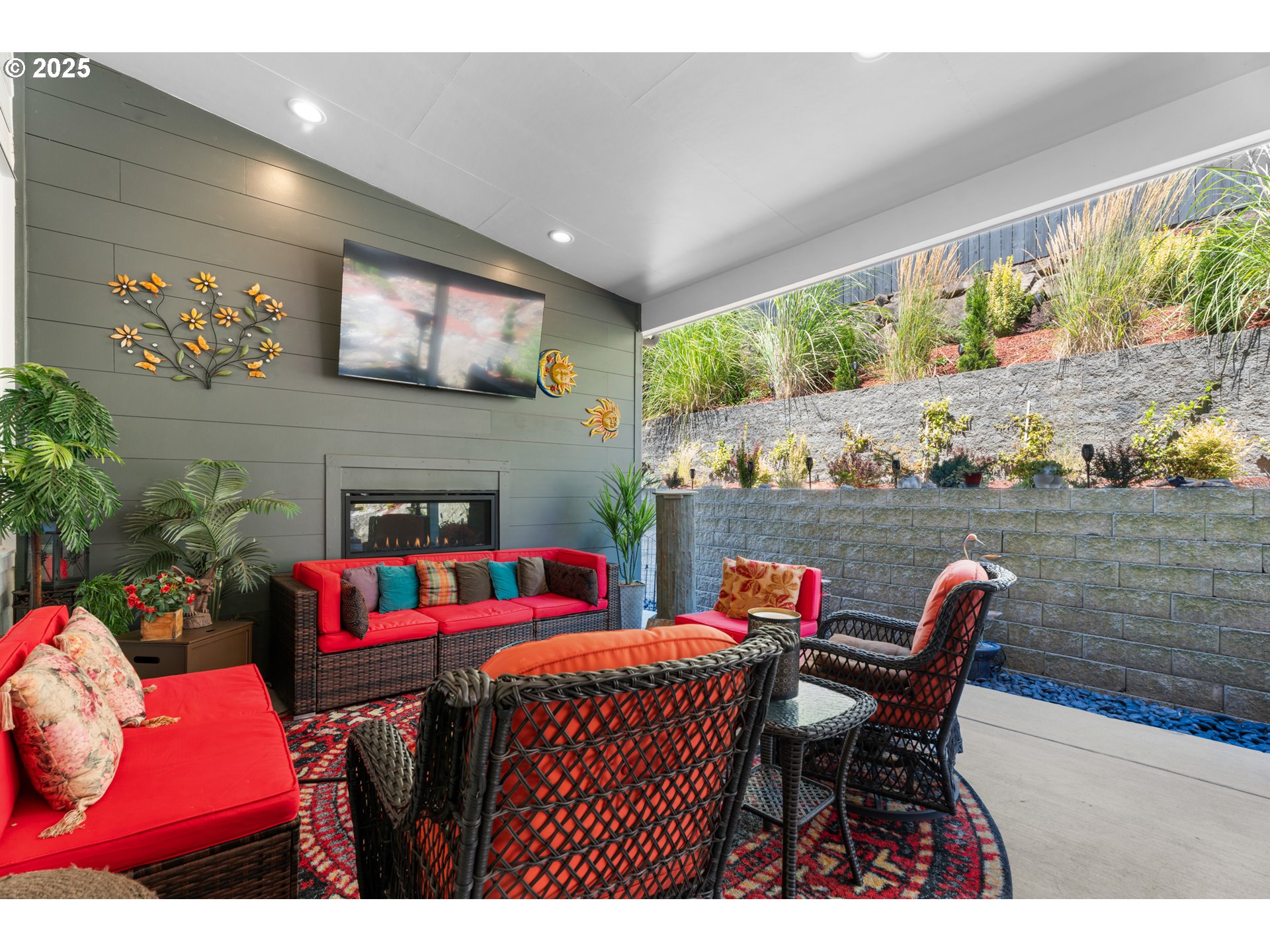 1345 North R Street Washougal, WA 98671 - Photo 39 of 46 a view of a dining room with furniture window and outside view