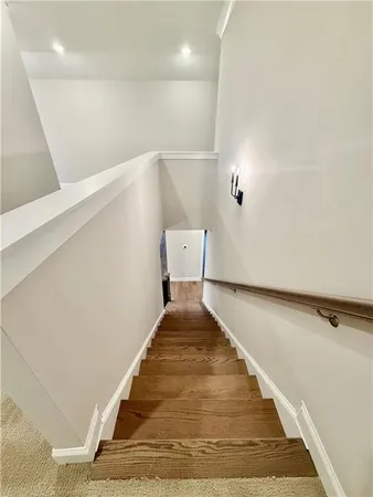 $711,900 | 160 Cherokee Drive South, Waleska, GA 30183