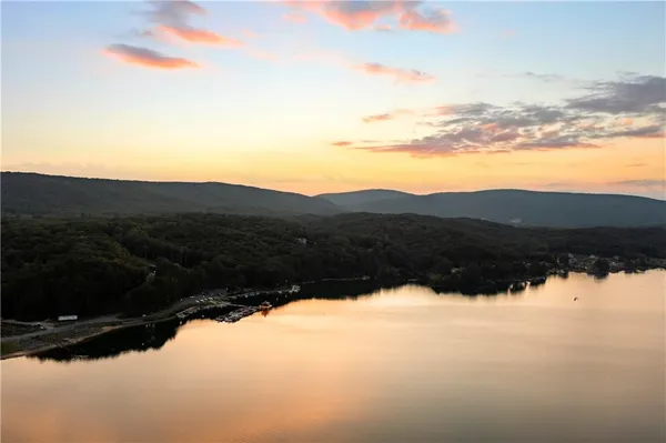 $711,900 | 160 Cherokee Drive South, Waleska, GA 30183