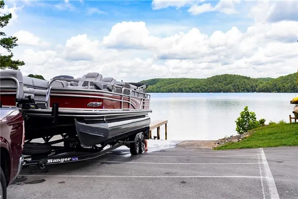 $711,900 | 160 Cherokee Drive South, Waleska, GA 30183