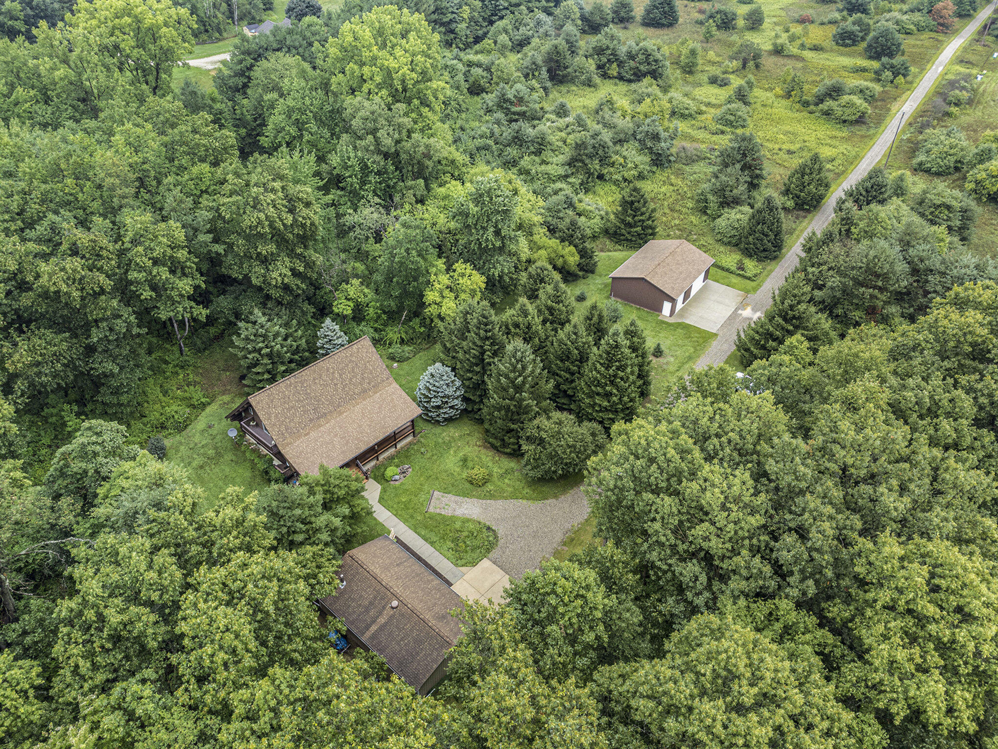 21283 14 Mile Road Bellevue, MI 49021 - Photo 28 of 30 032_21283_14_mile_rd_battle_creek_mi_490