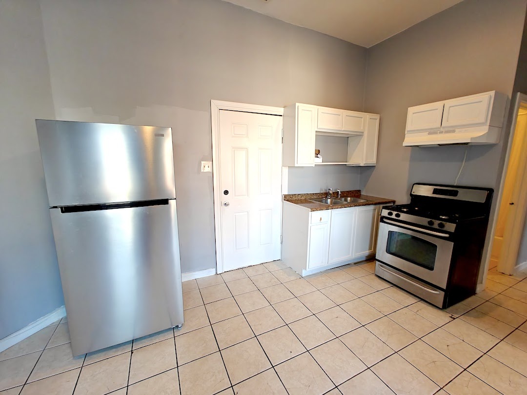 3102 South Morgan Street, Unit 2 Chicago, IL 60608 - Photo 3 of 11