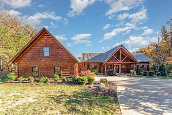 $899,999 | 1220 Sierra Trace Road, Denton, NC 27239