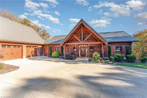 $899,999 | 1220 Sierra Trace Road, Denton, NC 27239