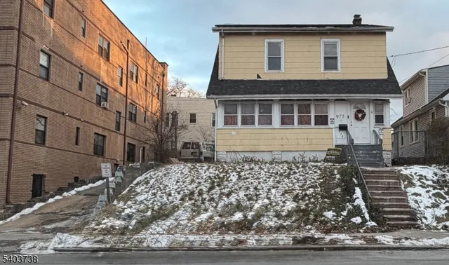 $430,000 | 973 18th Avenue, Newark, NJ 07106
