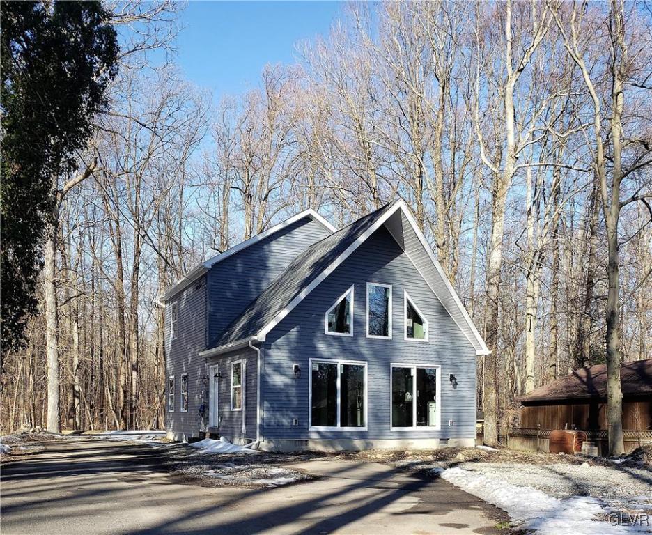 98 Juniper Road Bangor, PA 18013 - Photo 3 of 19 Gallery Image 3