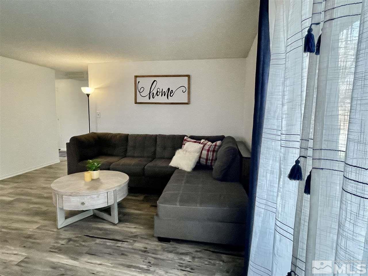 2820 Caballo Drive Reno, NV 89502 - Photo 2 of 16 Photo 2