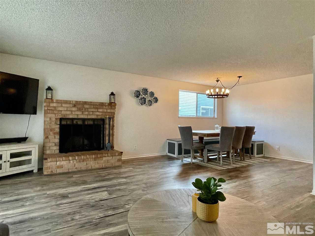 2820 Caballo Drive Reno, NV 89502 - Photo 6 of 16 Photo 6
