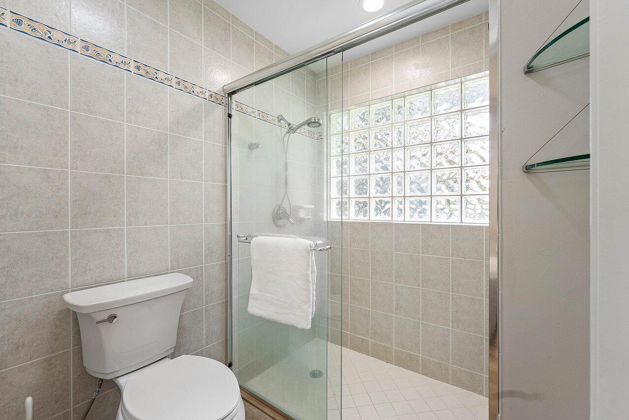 2425 Northwest 36th Street Boca Raton, FL 33431 - Photo 16 of 31 025-2425Northwest36thStreet-BocaRaton-FL