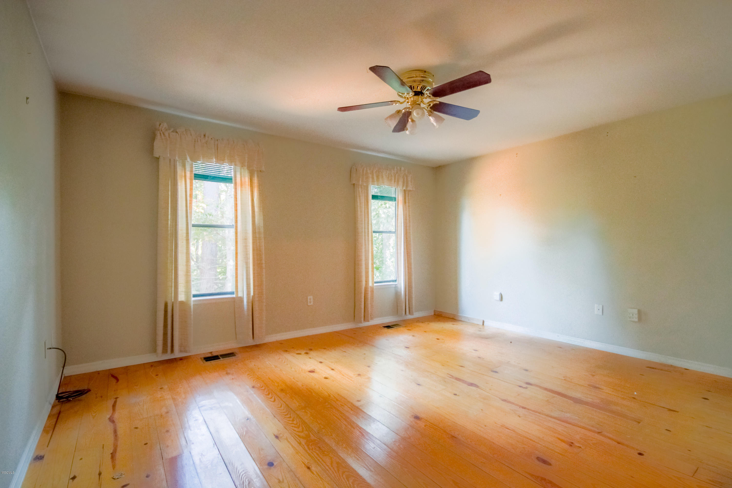 275 King Bee Road Wiggins, MS 39577 - Photo 14 of 42 Master Bedroom