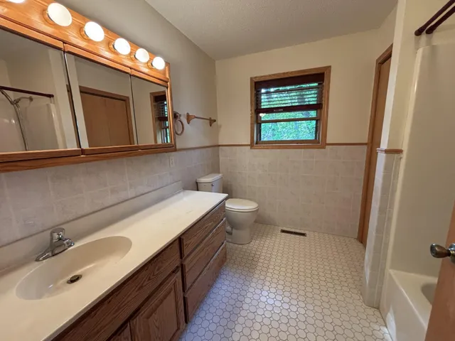 $630,000 | 23759 Clarissa Haven Drive, Henning, MN 56551