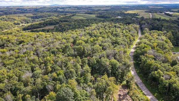 $289,900 | 2222 County Road Y, Mineral Point, WI 53565