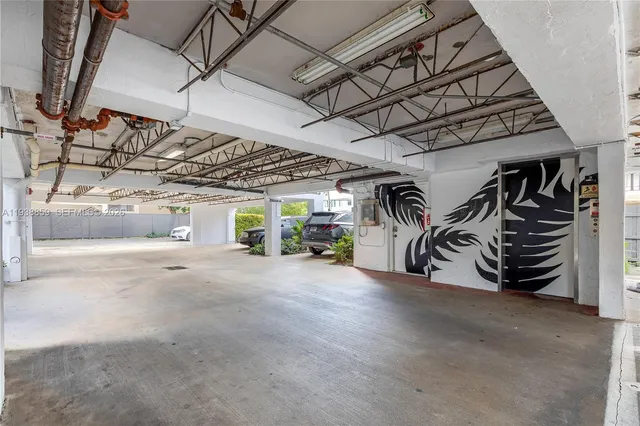 $1,995 | 520 Southwest 5th Street, Unit 303, Miami, FL 33130