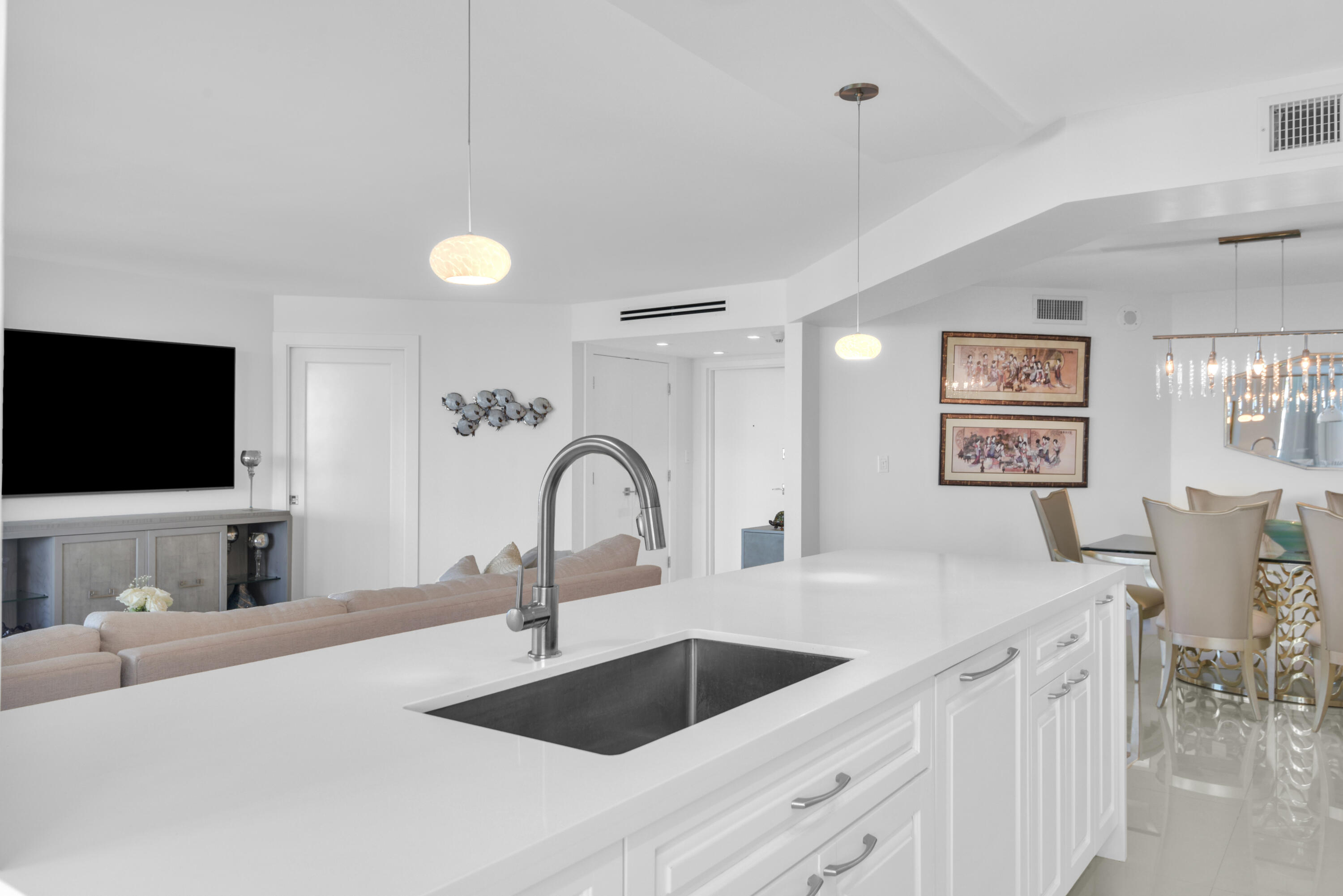 550 South Ocean Boulevard, Unit 401 Boca Raton, FL 33432 - Photo 19 of 51 Kitchen