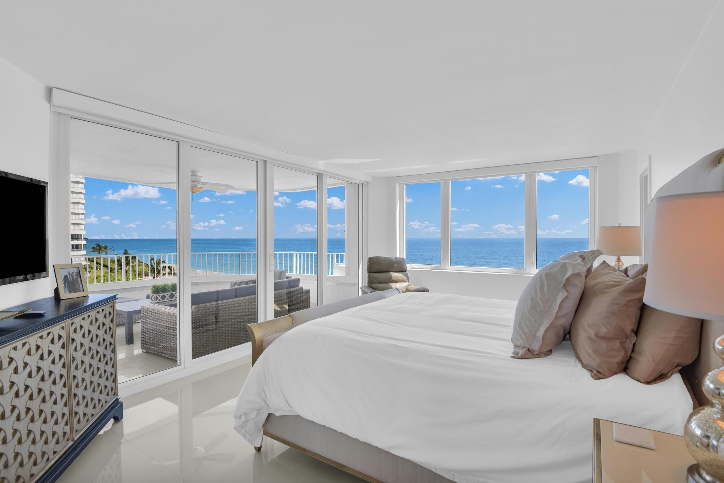 550 South Ocean Boulevard, Unit 401 Boca Raton, FL 33432 - Photo 21 of 51 Primary Bedroom