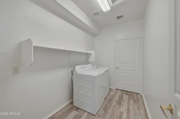 $419,900 | 955 East Knox Road, Unit 213, Chandler, AZ 85225