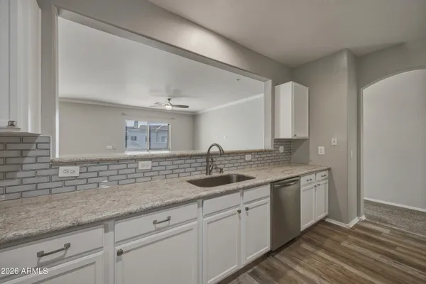 $419,900 | 955 East Knox Road, Unit 213, Chandler, AZ 85225