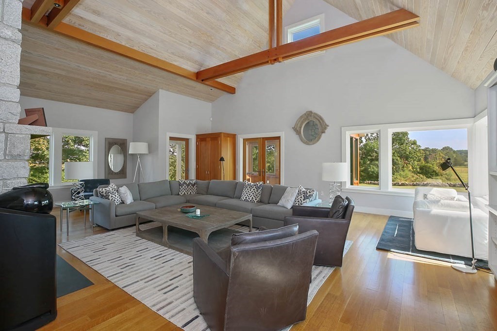 80 R Eastern Avenue Essex, MA 01929 - Photo 5 of 41