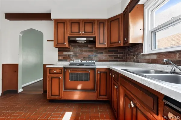 $1,500 | 420 25th Street, Niagara Falls, NY 14303