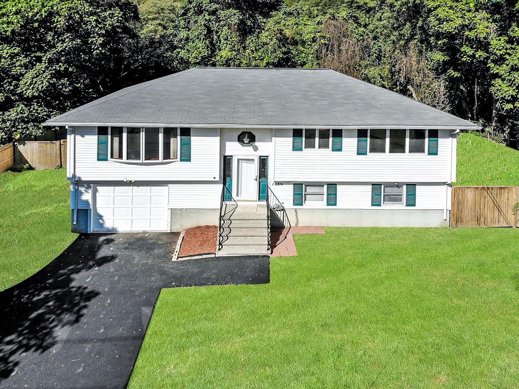 1286 Parker Street Springfield, MA 01129 - Photo 3 of 23 Gallery Image 3