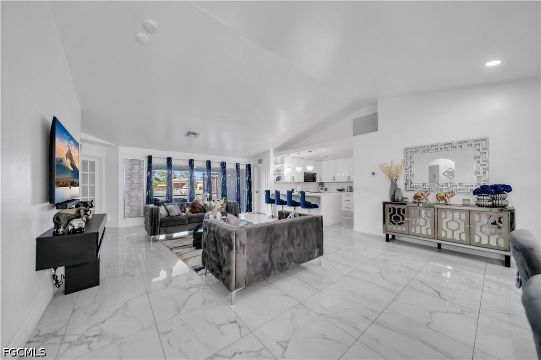 3902 3rd Street Southwest Lehigh Acres, FL 33976 - Photo 13 of 45