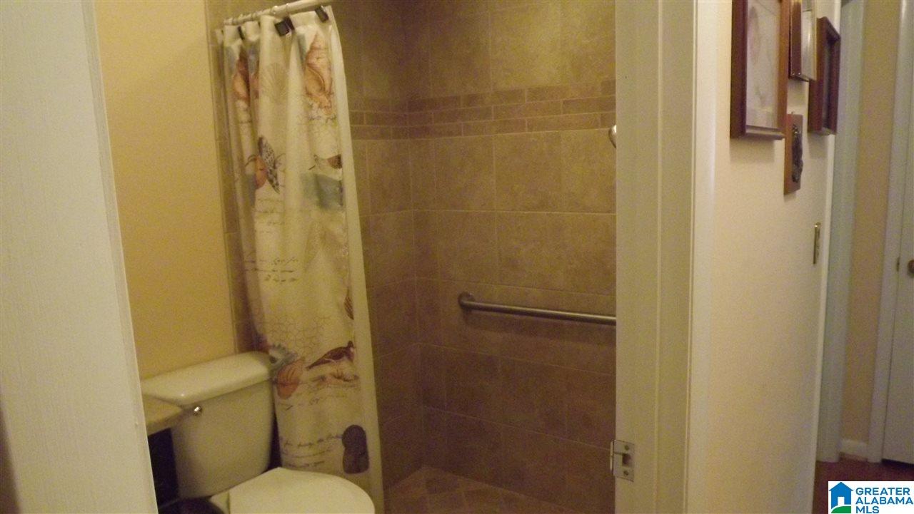 910 Parker Boulevard Weaver, AL 36277 - Photo 13 of 50