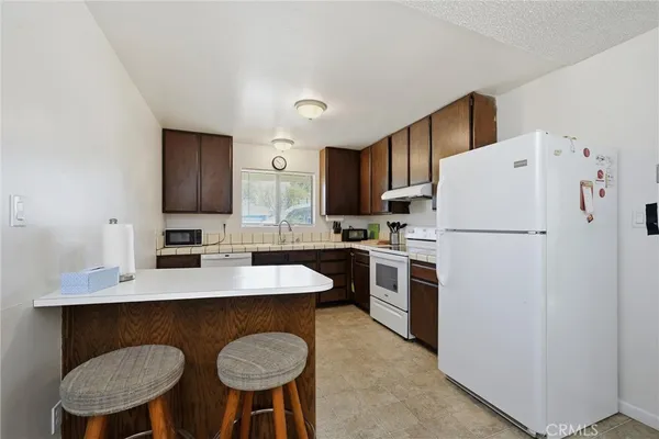 $330,000 | 7337 Lakeland Drive, Clearlake, CA 95422