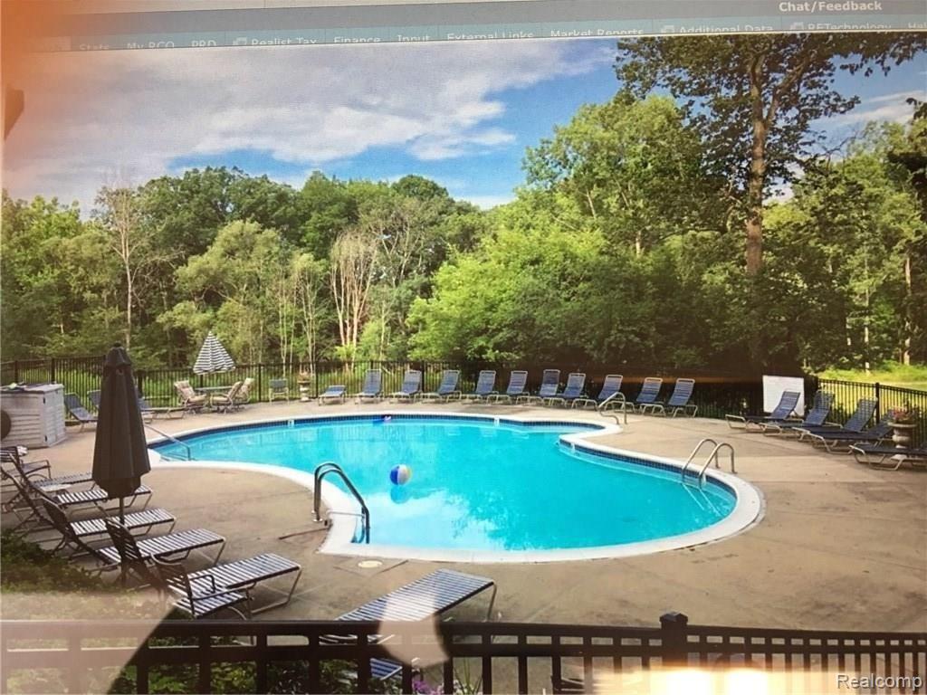 1653 Riverside Drive, Unit 6 Rochester Hills, MI 48309 - Photo 3 of 19