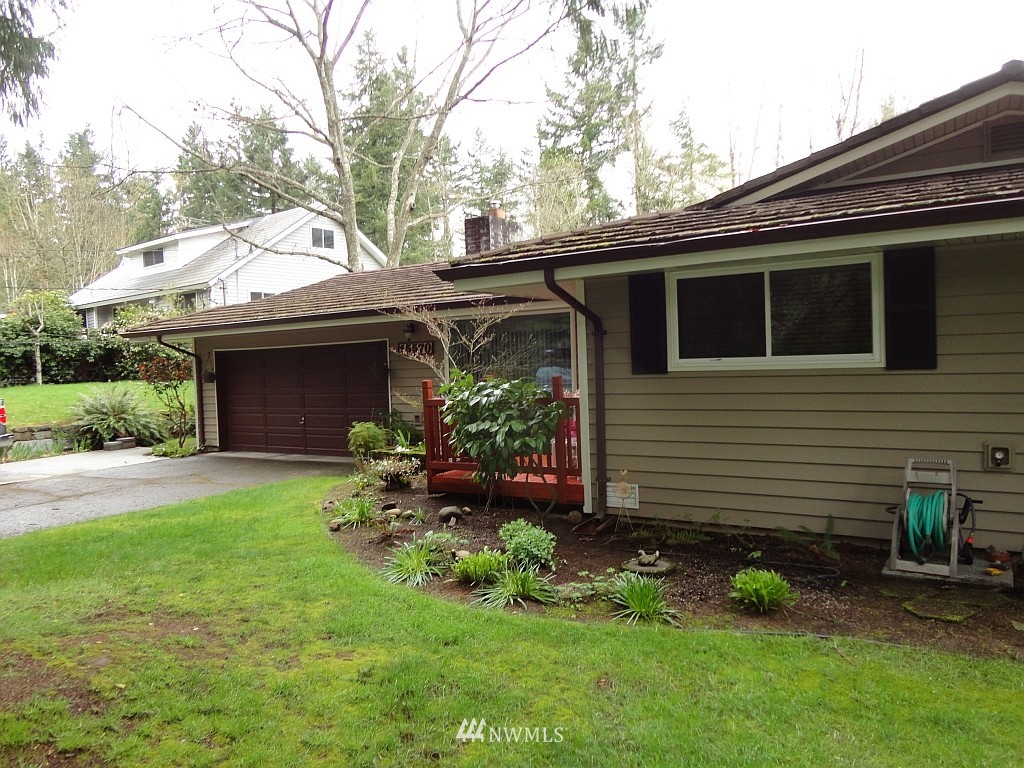 15570 207th Place Southeast Renton, WA 98059 - Photo 2 of 2