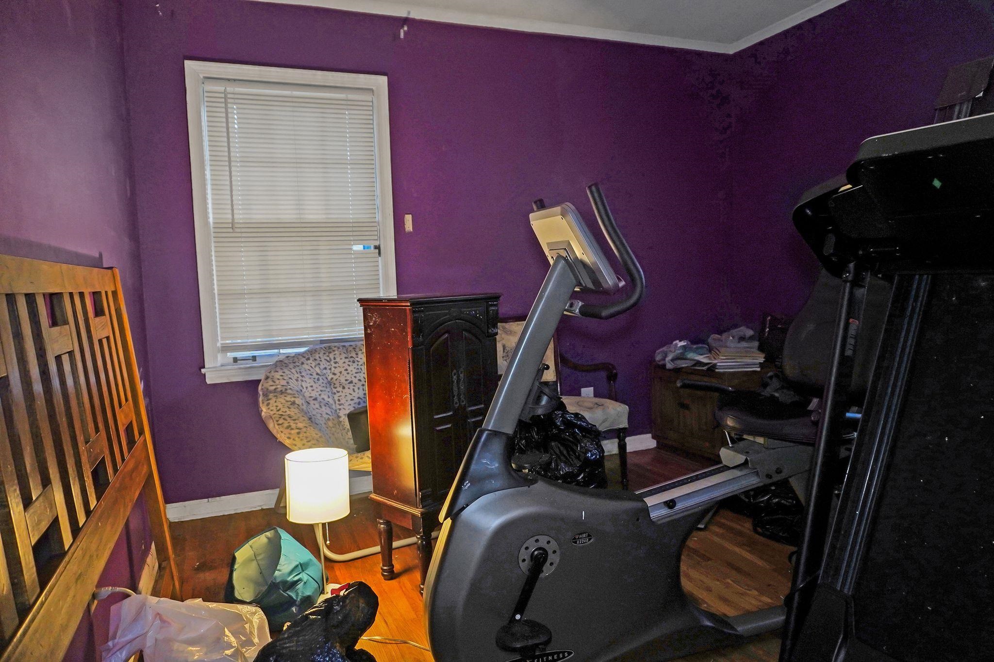 3034 Bannockburn Road Memphis, TN 38128 - Photo 15 of 18 a view of a room with gym equipment