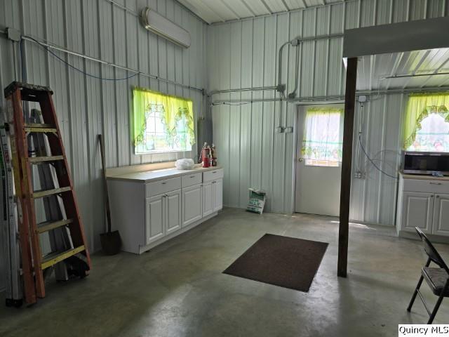 1870 North Co Road 2000 Carthage, IL 62321 - Photo 21 of 36 Gallery Image 21