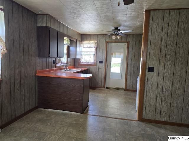 1870 North Co Road 2000 Carthage, IL 62321 - Photo 6 of 36 Gallery Image 6