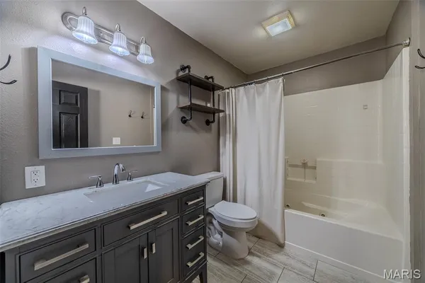 $349,900 | 21504 Horizonway Lane, St. Robert, MO 65584