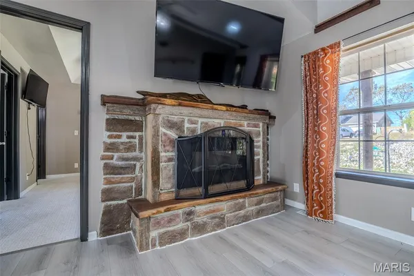 $349,900 | 21504 Horizonway Lane, St. Robert, MO 65584