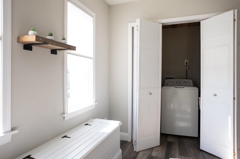 402 5th Street Shenandoah, VA 22849 - Photo 15 of 52 a view of hallway with stairs