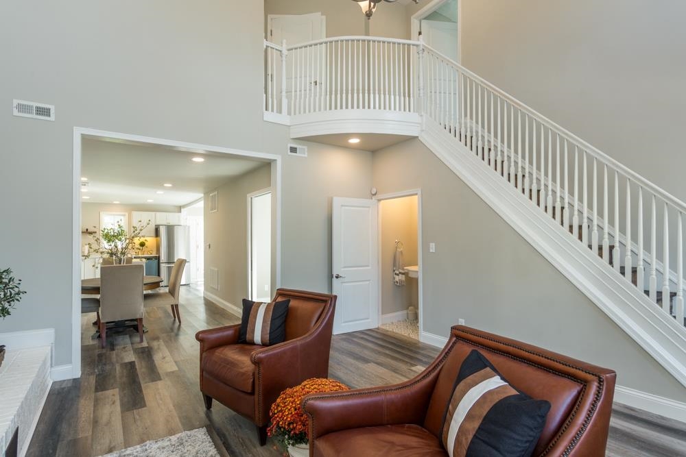 402 5th Street Shenandoah, VA 22849 - Photo 19 of 52 a living room with furniture