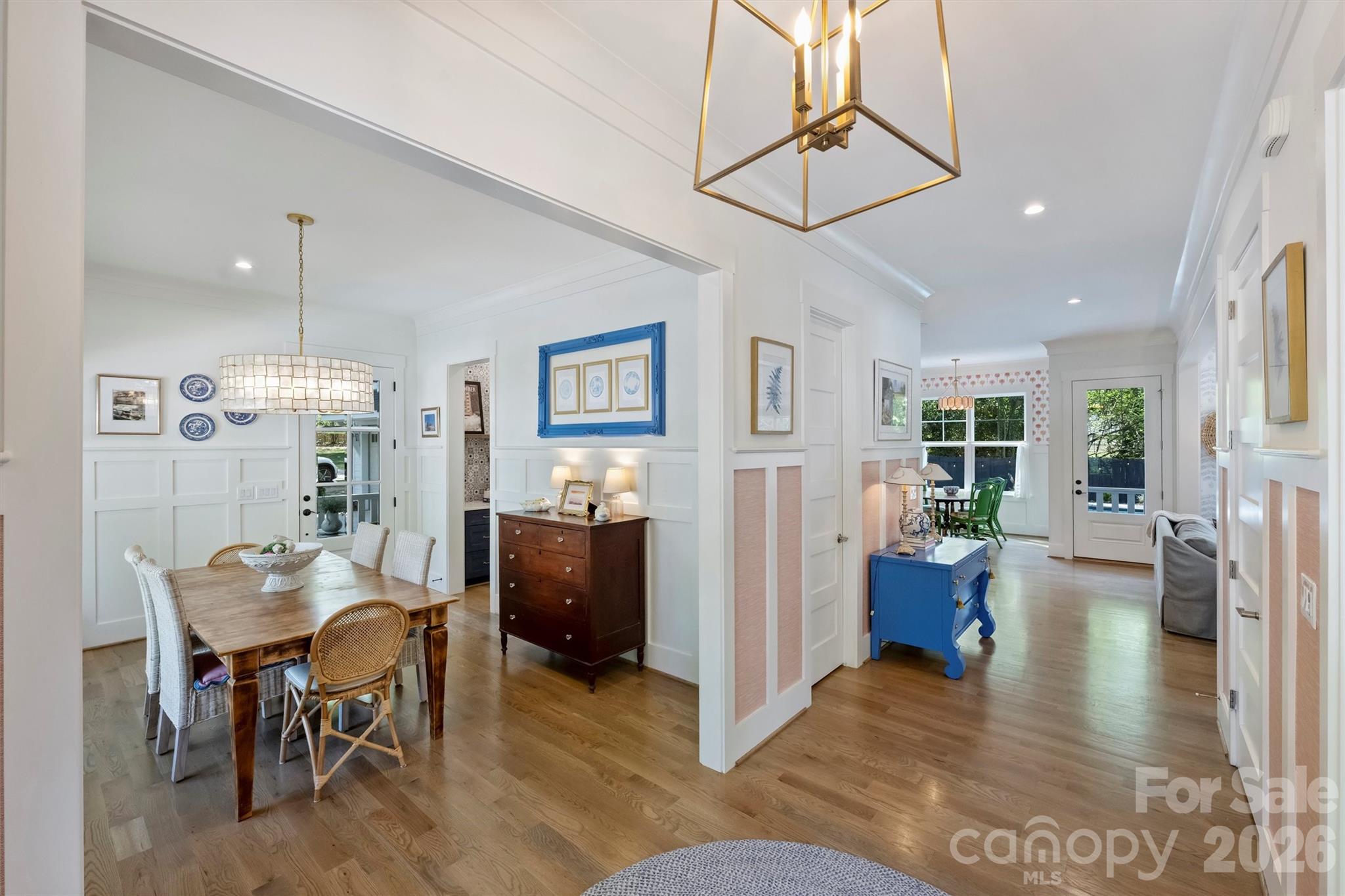 4232 Hiddenbrook Drive Charlotte, NC 28205 - Photo 7 of 44