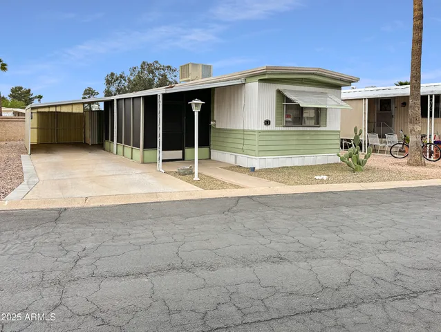 a view of a house with outdoor space