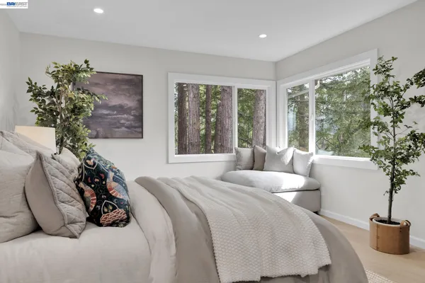 $2,495,000 | 90 Upper Briar Road, Kentfield, CA 94904