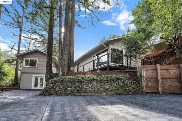 $2,495,000 | 90 Upper Briar Road, Kentfield, CA 94904