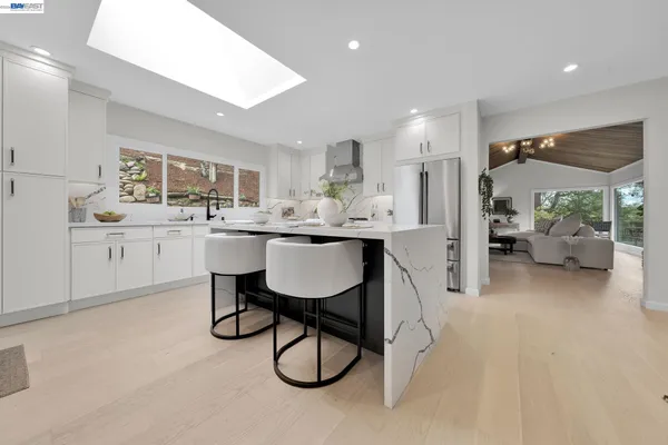 $2,495,000 | 90 Upper Briar Road, Kentfield, CA 94904