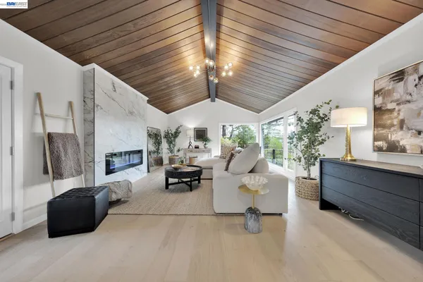 $2,495,000 | 90 Upper Briar Road, Kentfield, CA 94904