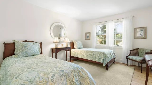 $30,000 | 42 Towhee Trail, East Hampton, NY 11937